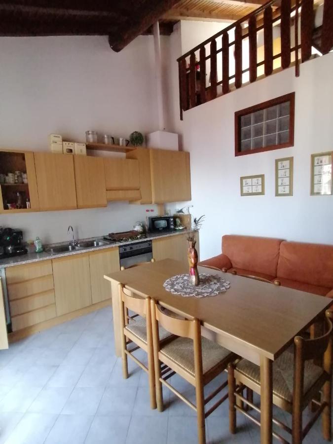 조네 Casa Vacanze 'La Piazza' 빌라 외부 사진