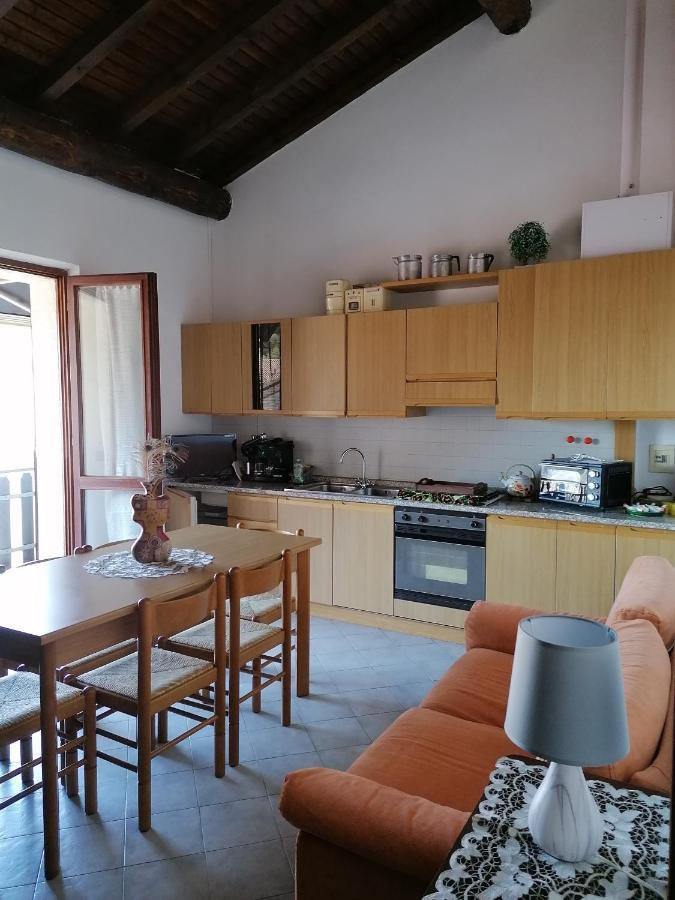 조네 Casa Vacanze 'La Piazza' 빌라 외부 사진