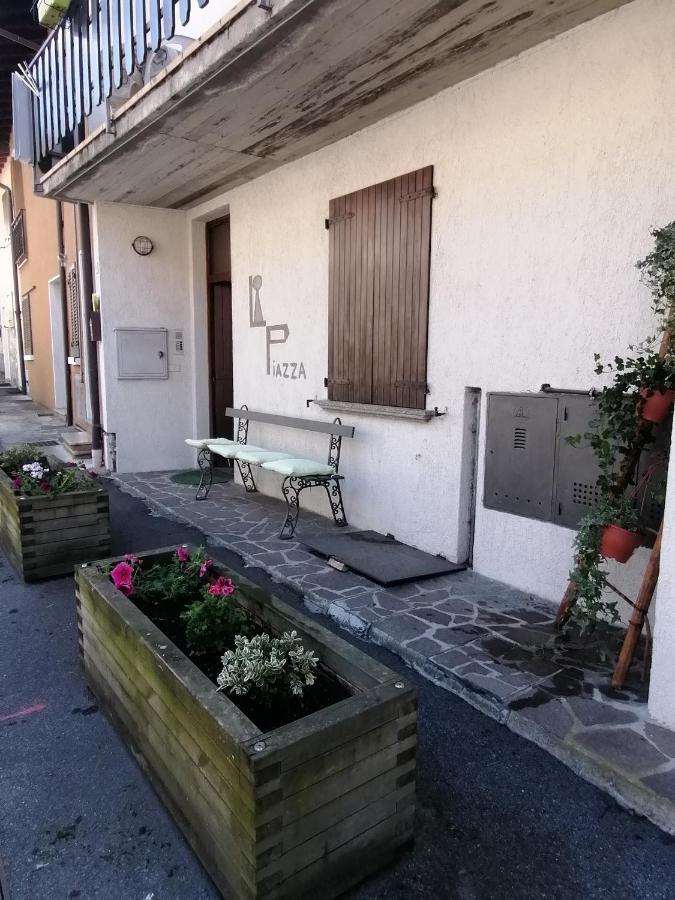조네 Casa Vacanze 'La Piazza' 빌라 외부 사진
